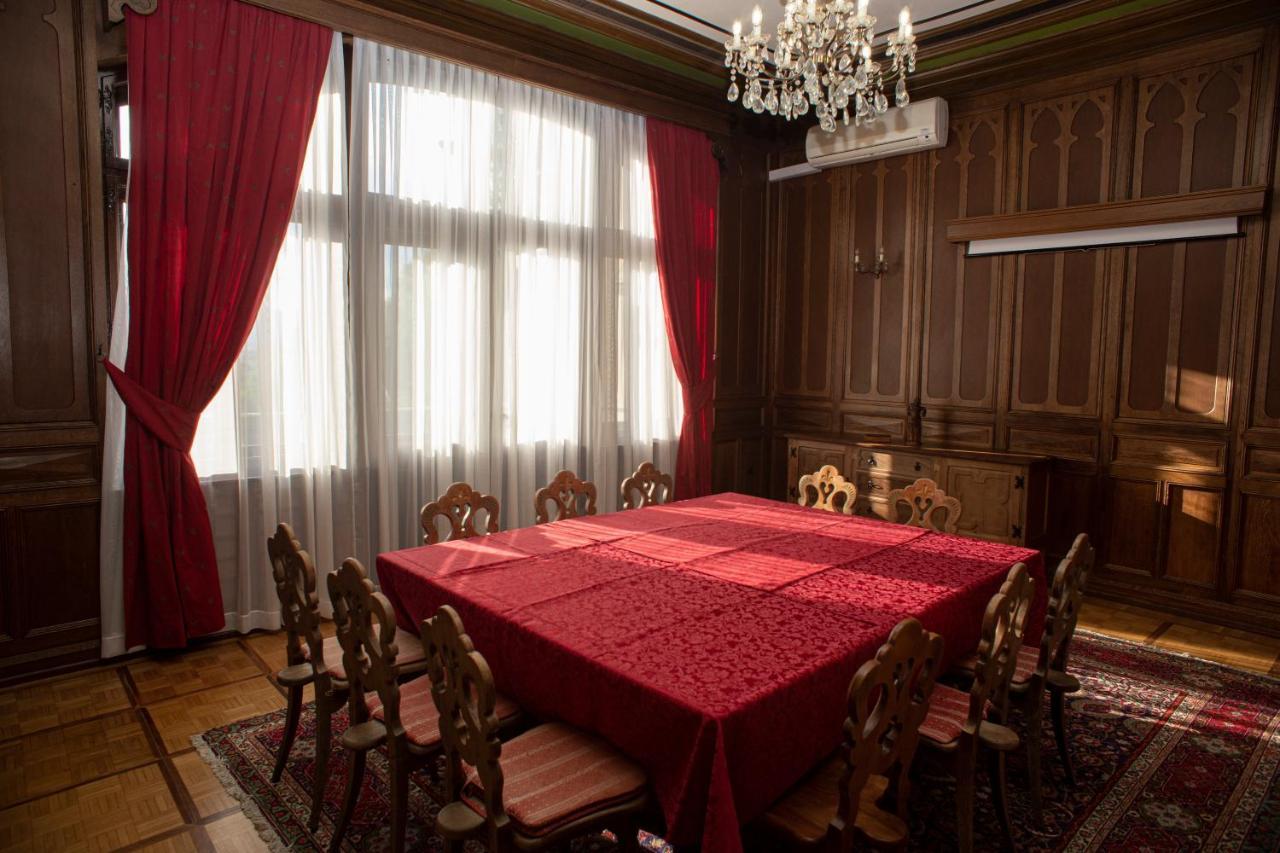 Vila Herberstein Velenje Buitenkant foto